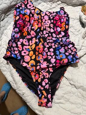 CupsHE animal print swimsuit XL NWT